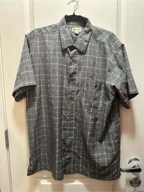 Classic Men's Gray Plaid Button-Up Shirt - Casual Short Sleeve Large L